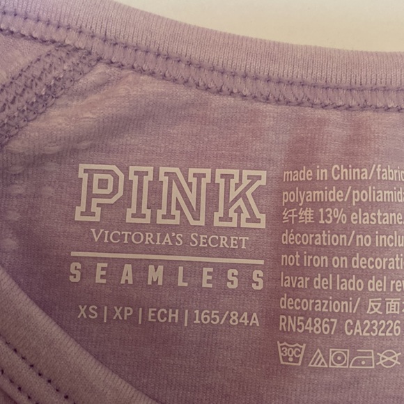 XS Victoria’s Secret Yoga top. NWOT - Picture 2 of 4